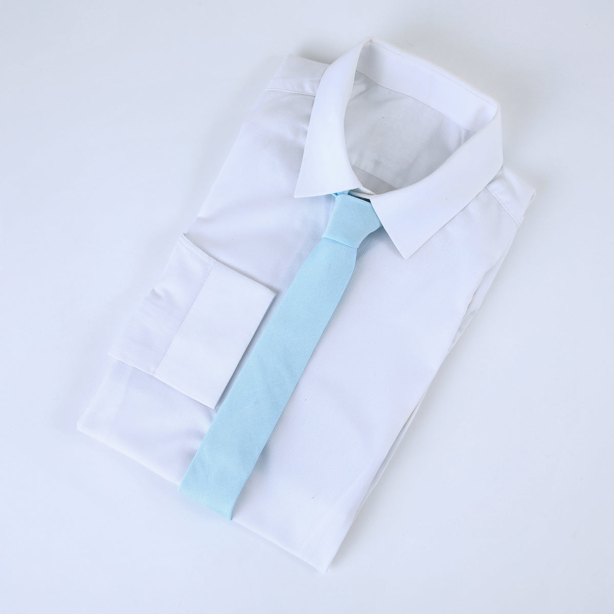 Corbata Celeste