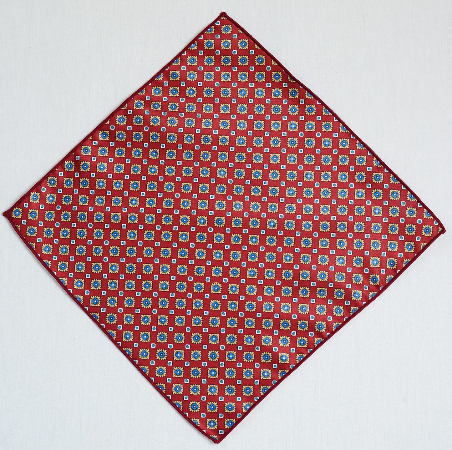 Pañuelo Rojo Figuras 2
