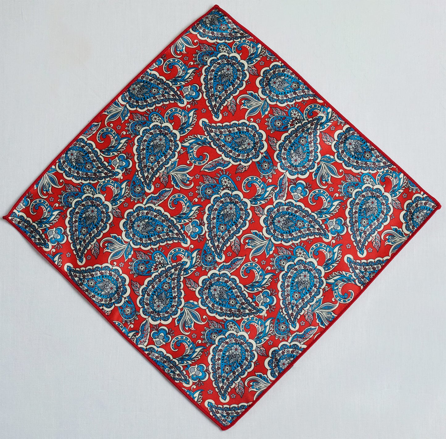 Pañuelo Rojo Figuras