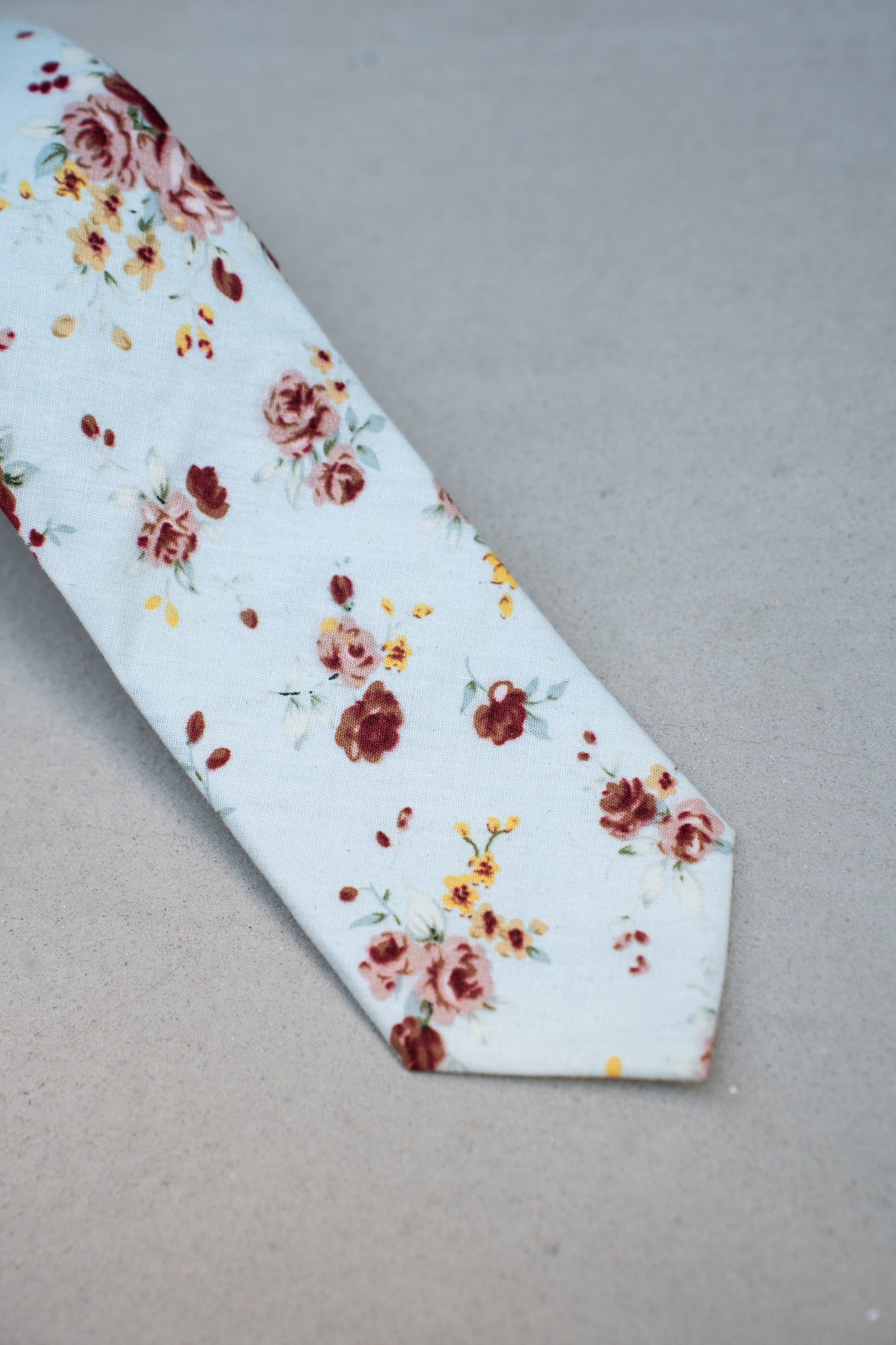 Corbata Flores Celeste