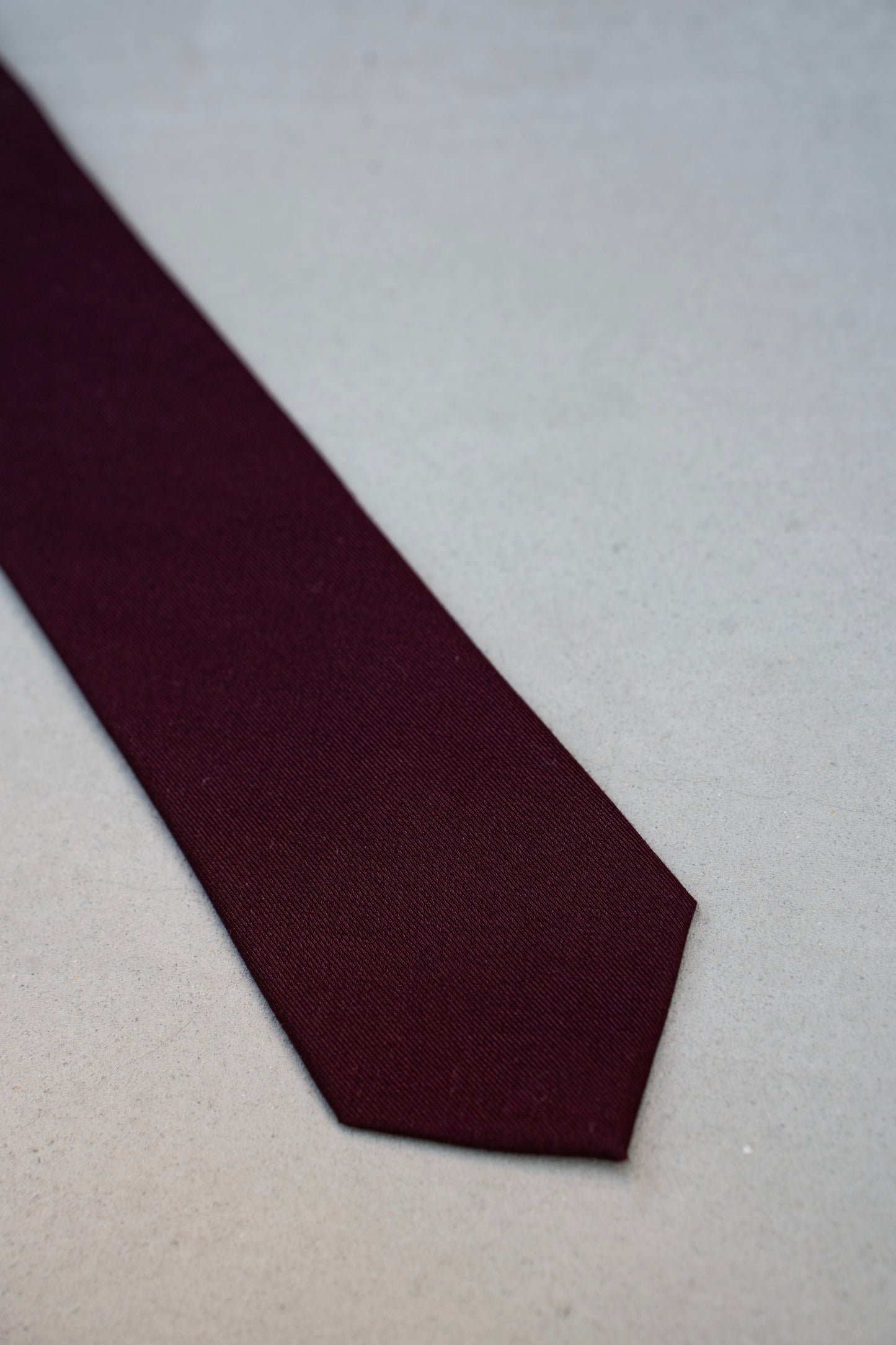 Corbata Burdeo
