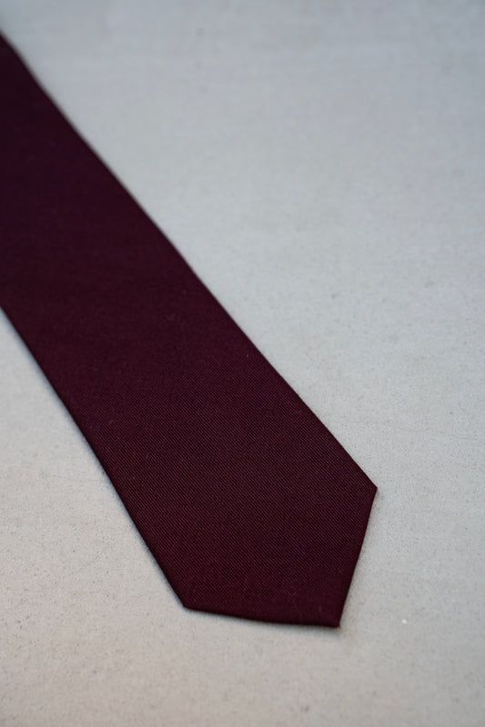 Corbata Burdeo