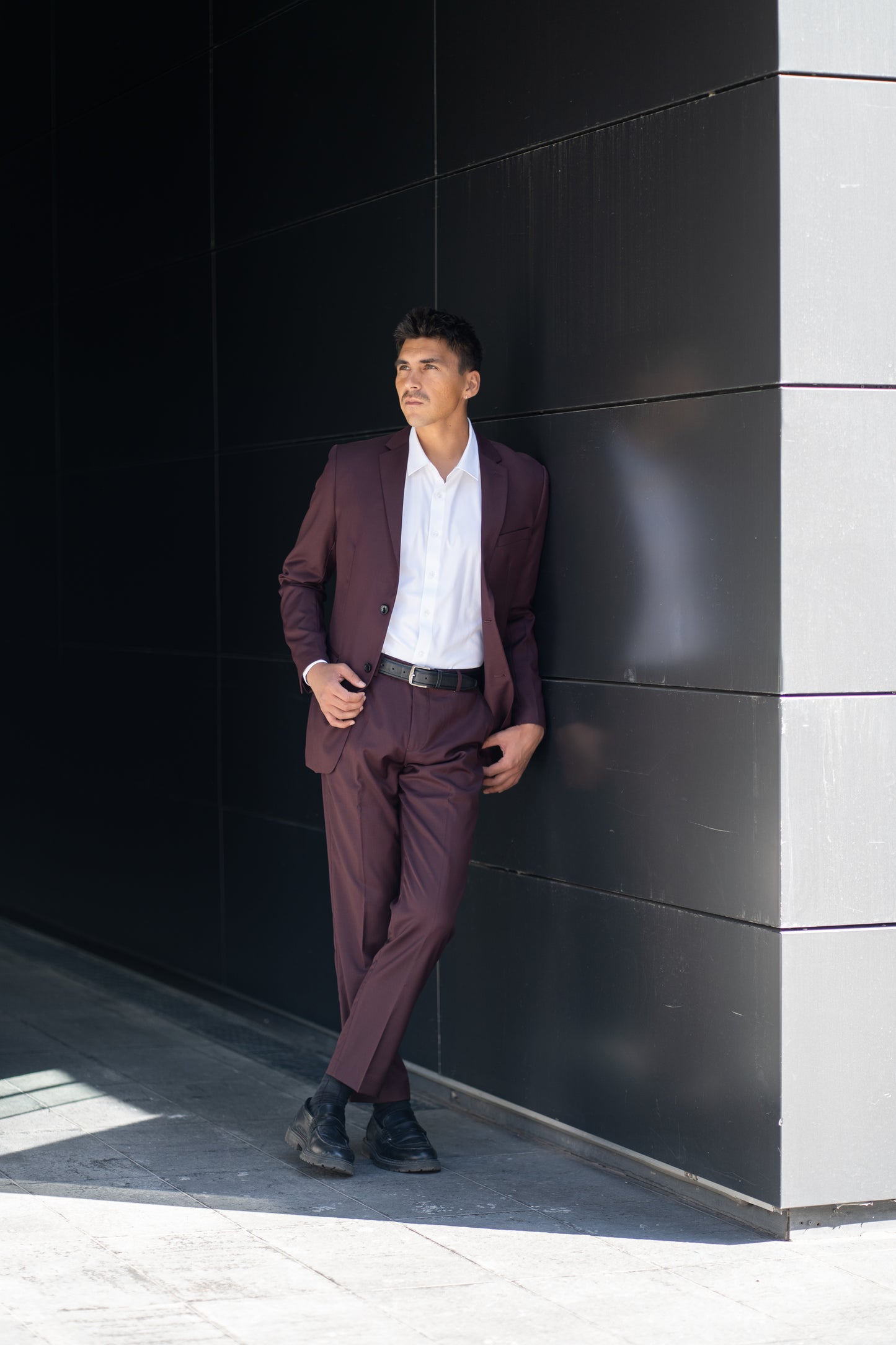 Traje Slim Fit Dos Piezas Burdeo