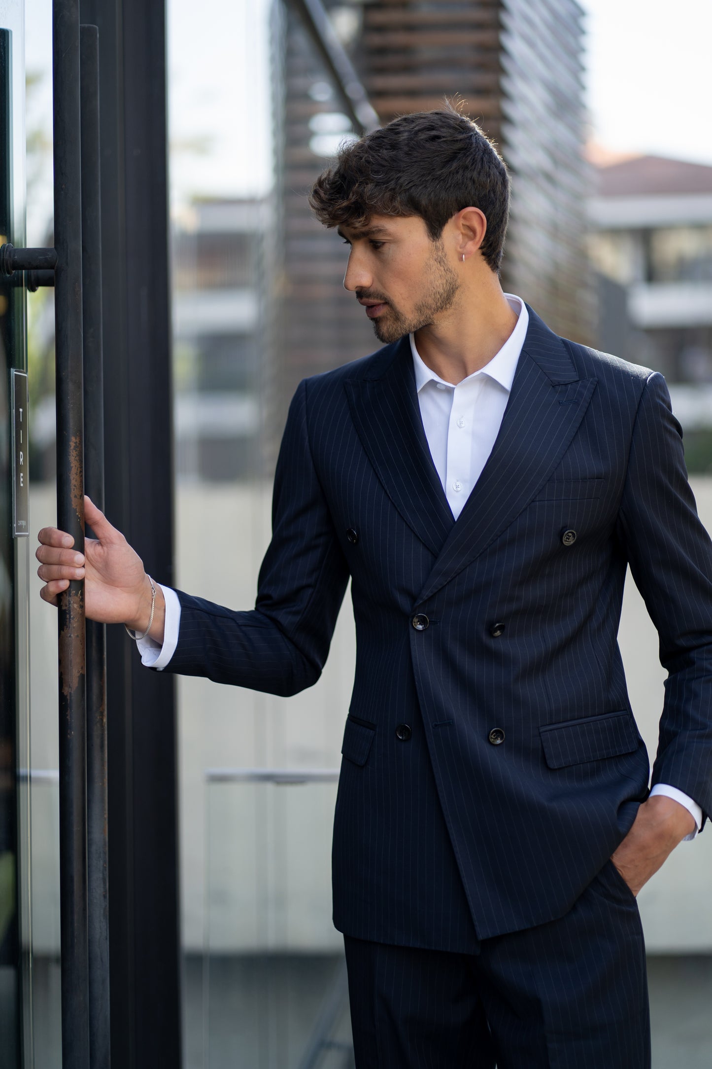 Traje Slim Fit Dos Piezas Azul Marino Rayado Cruzado